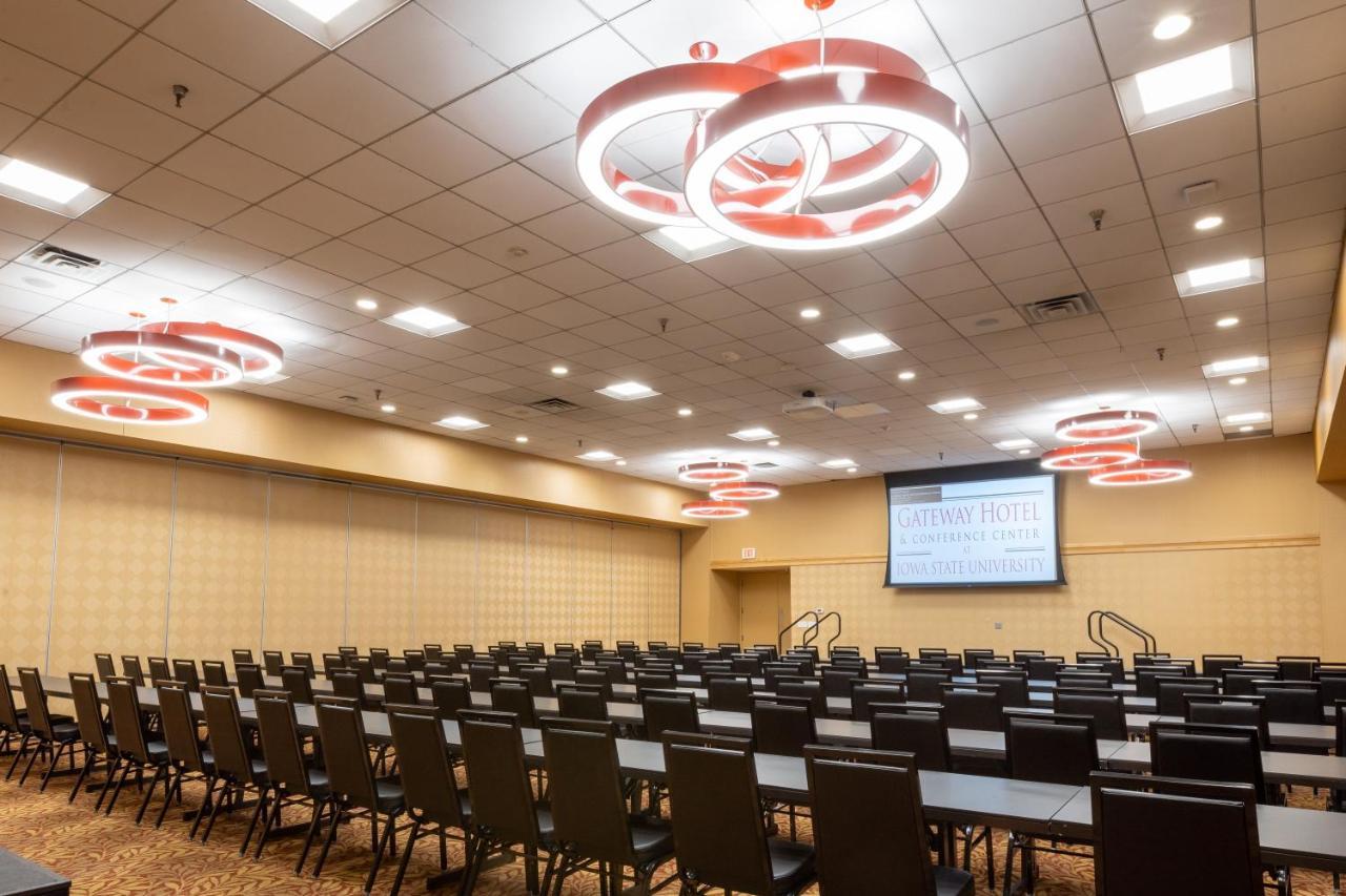 Gateway Hotel And Conference Center Еймс Екстериор снимка